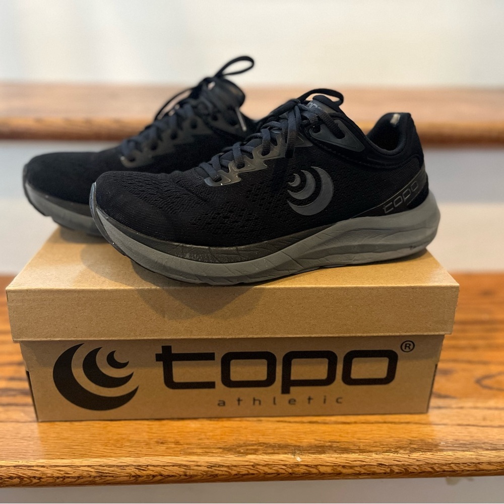 Topo Women's Phantom 3 Athletic Shoes